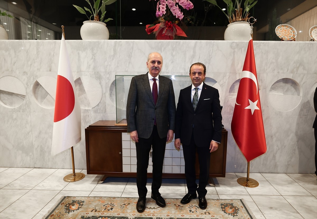 TBMM Başkanı Numan Kurtulmuş, Japonya ziyareti kapsamında Türkiye'nin Tokyo Büyükelçiliğine...