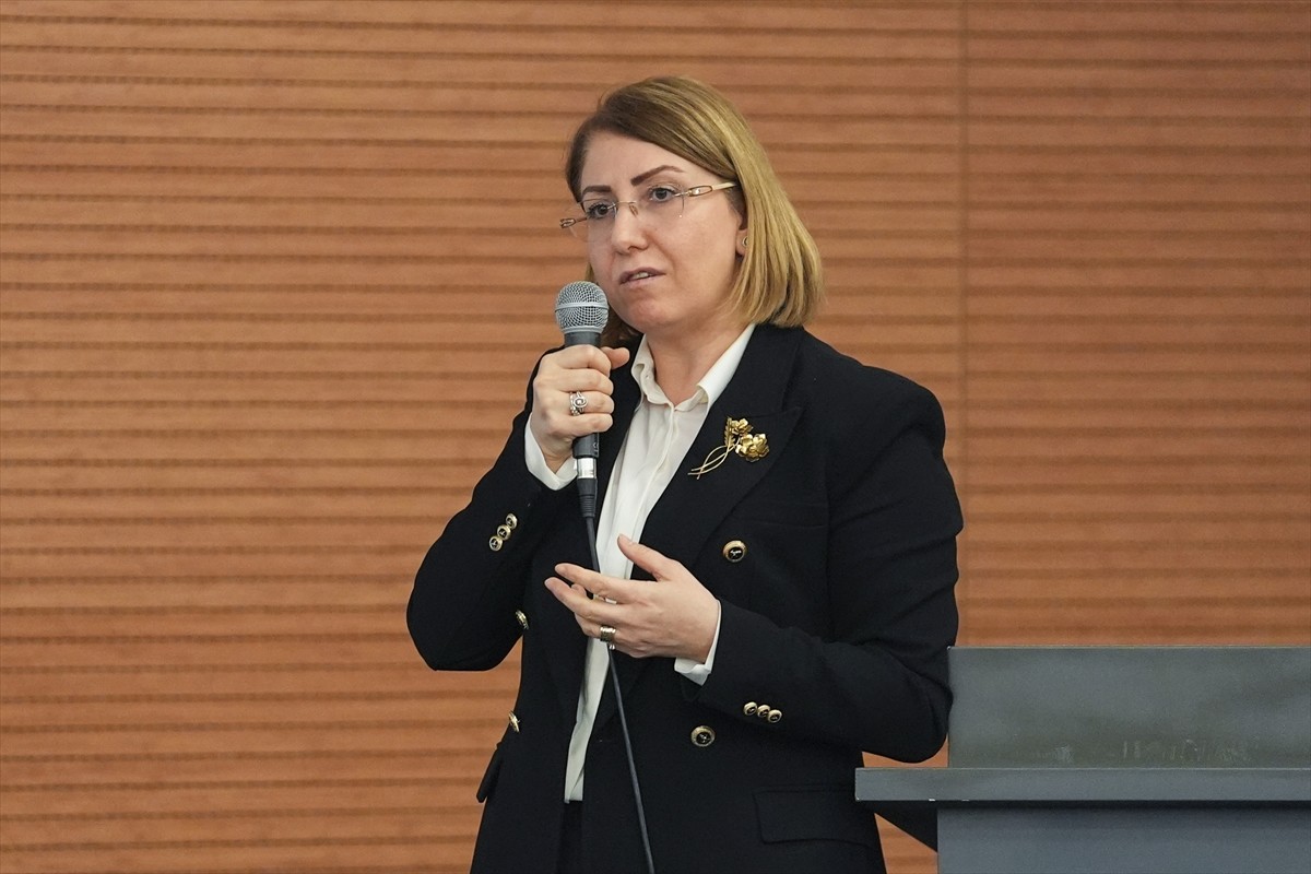 TBMM Kadına Karşı Şiddet ve Ayrımcılığı Araştırma Komisyonu, Gaziosmanpaşa'da Beyaz Ev ile Aile...