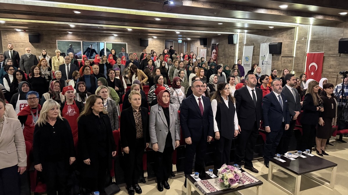 Tekirdağ'da kadın kooperatifleri üyesi girişimci kadınlara tanıtım, pazarlama ve maliyet hesaplama...