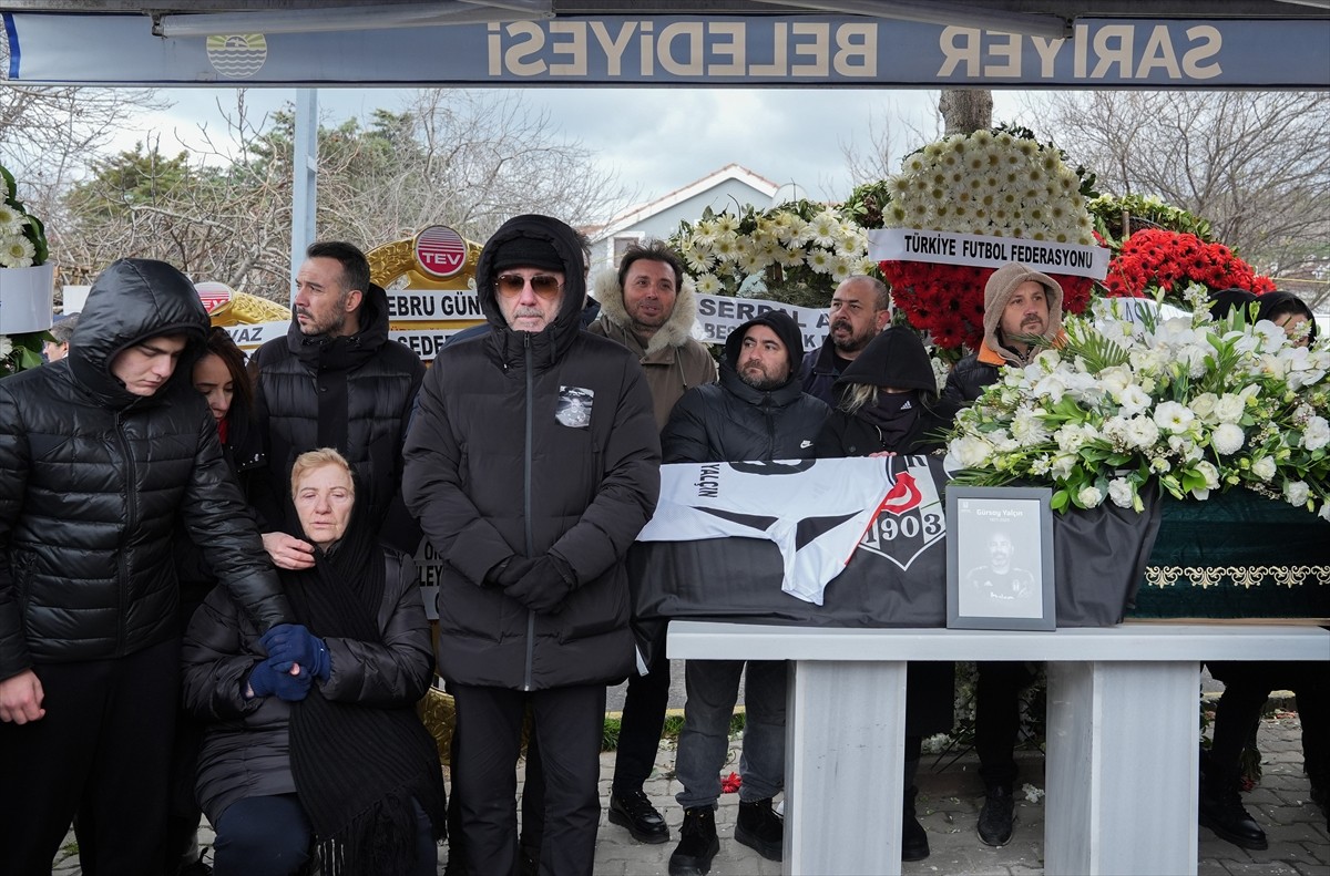 Teknik direktör Sergen Yalçın'ın vefat eden kardeşi Gürsoy Yalçın, Kilyos Merkez Camisi'nde...