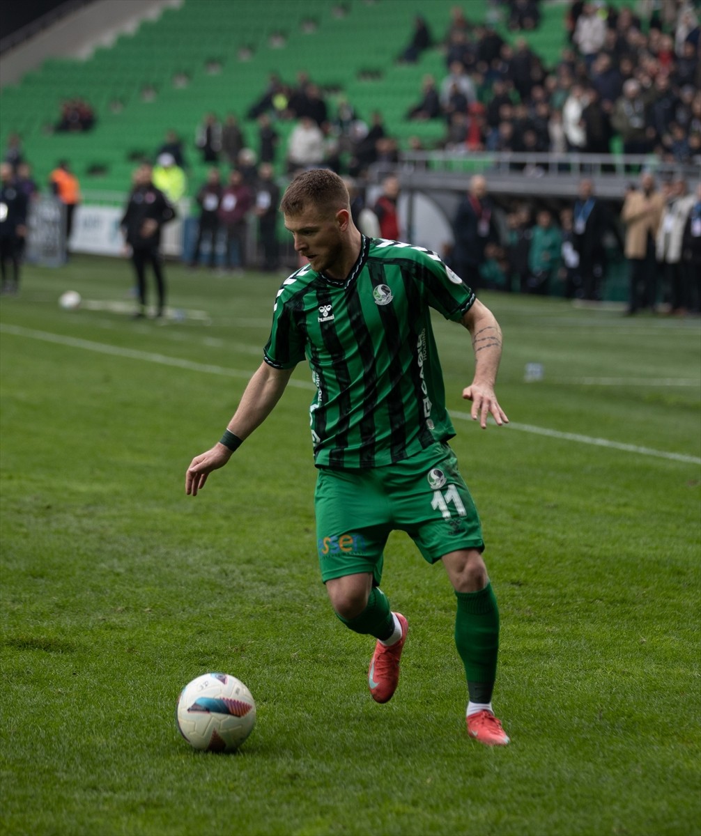 Trendyol 1. Lig'in 23. haftasında Sakaryaspor, Yeni Sakarya Atatürk Stadyumun'da Ahlatcı Çorum FK...