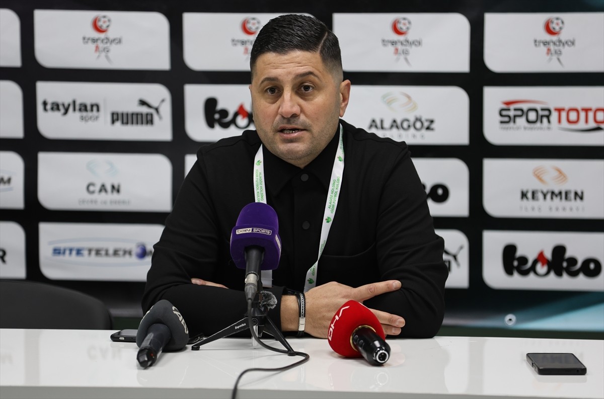 Trendyol 1. Lig'in 25. haftasında Alagöz Holding Iğdır FK, evinde konuk ettiği Emre Gökdemir...