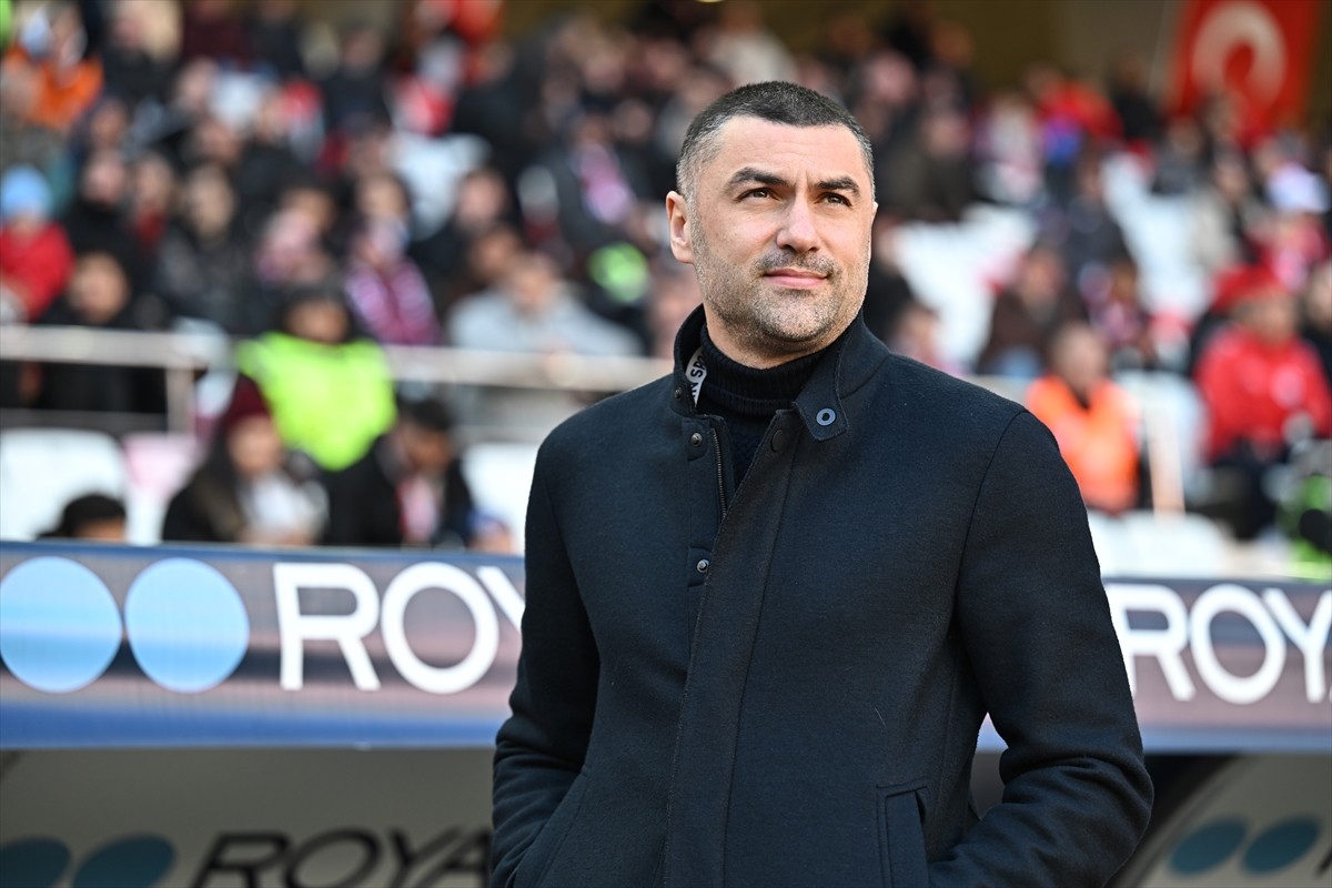 Trendyol Süper Lig'in 25. haftasında Onvo Antalyaspor ile Kasımpaşa takımları Corendon Airlines...