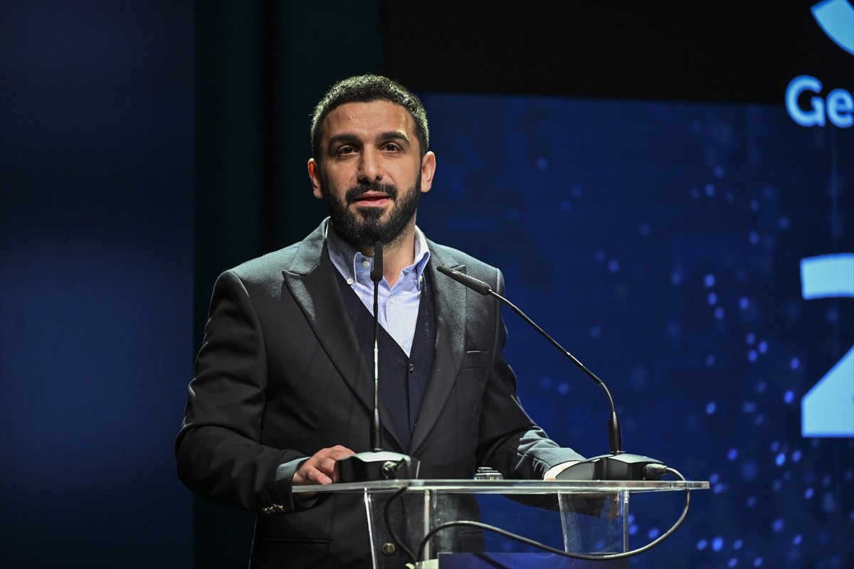 TÜGVA Genel Başkanı İbrahim Beşinci, İstanbul'da Türkiye Gençlik Vakfı (TÜGVA) tarafından...