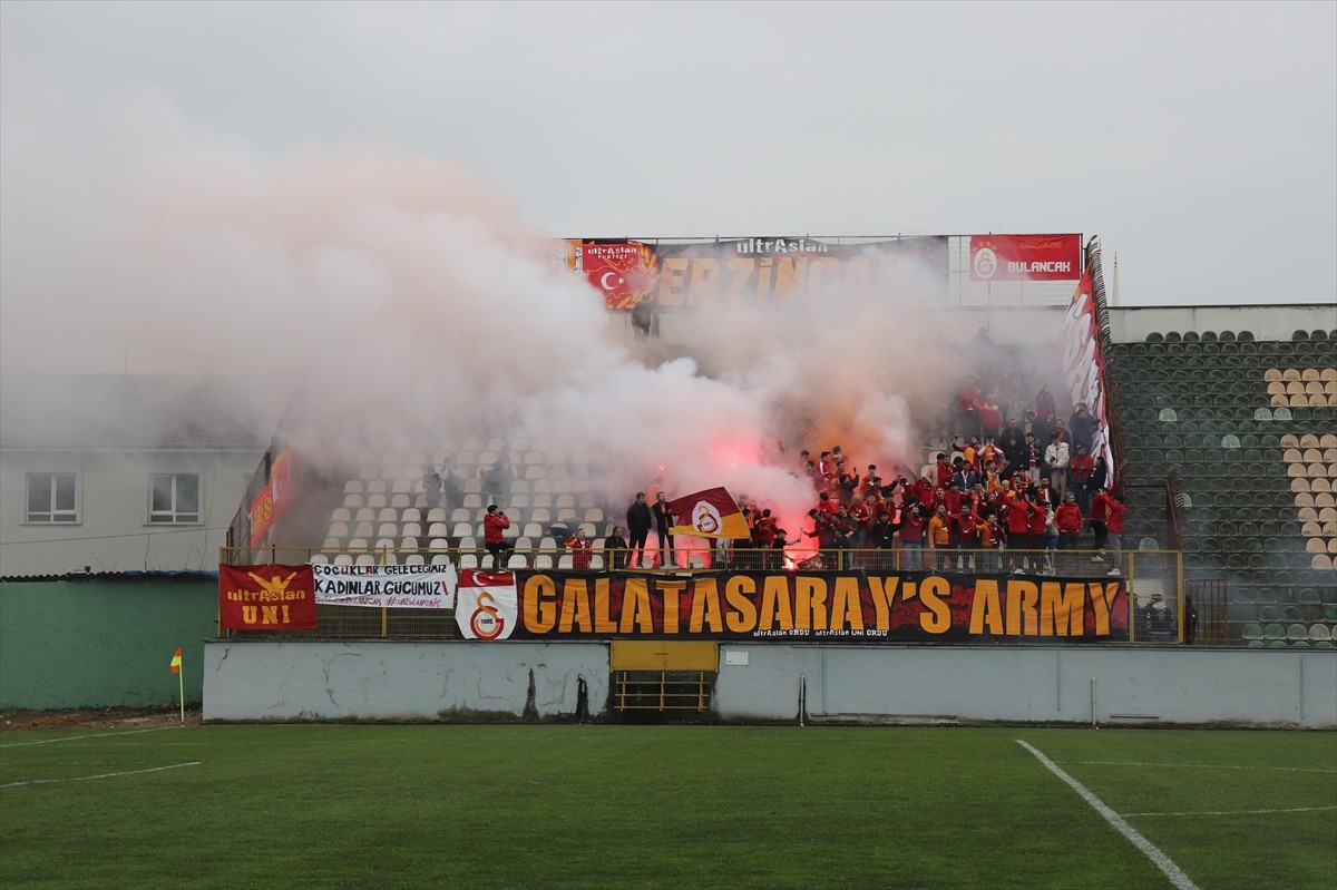 Turkcell Kadın Futbol Süper Ligi'nin 15. haftasında Galatasaray Petrol Ofisi, deplasmanda Ünye...