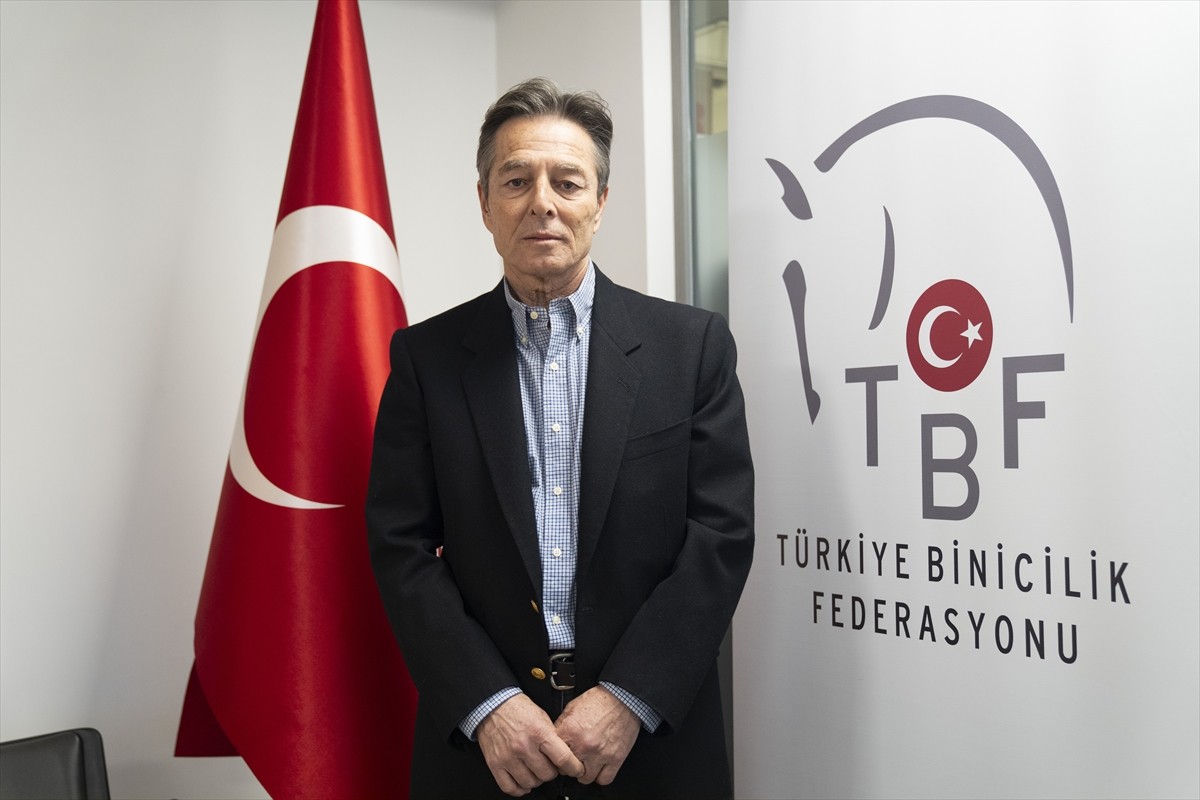  Türkiye Binicilik Federasyonu Milli Takımlar Sorumlusu Ata Zorlu, AA muhabirine binicilikteki...