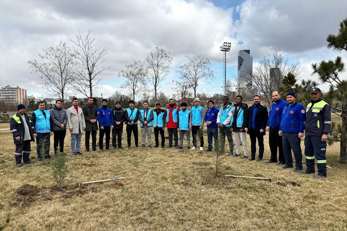 Türkiye Diyanet Vakfı (TDV) mensupları, Kahramanmaraş merkezli 6 Şubat depremlerinde hayatını...