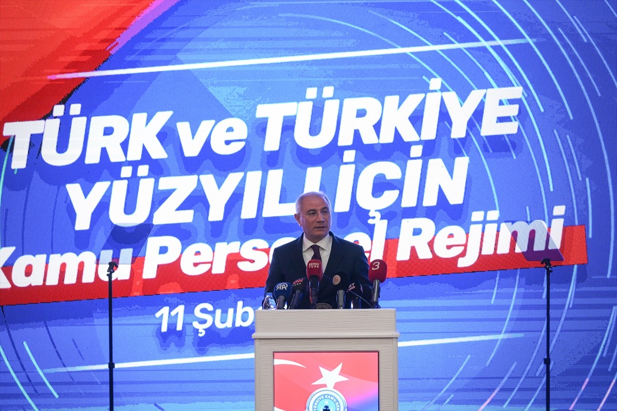 Türkiye Kamu-Sen tarafından hazırlanan "Türk ve Türkiye Yüzyılı İçin Kamu Personel Rejimi Önerisi"...