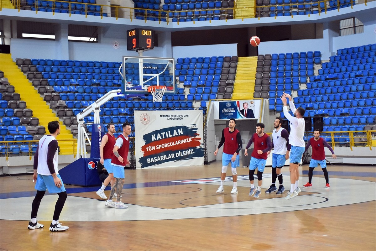 Türkiye Sigorta Türkiye Basketbol Ligi'nde ikinci sırada yer alan Trabzonspor, yarın karşılaşacağı...