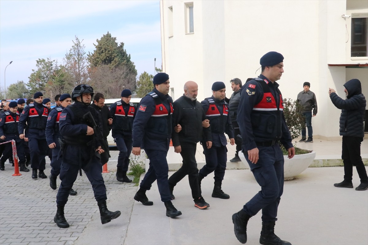 Yalova'da su ihtiyacını karşılayan Gökçe Barajı'nı besleyen Kadıköy ile Kurtköy Derivasyonu'nda...