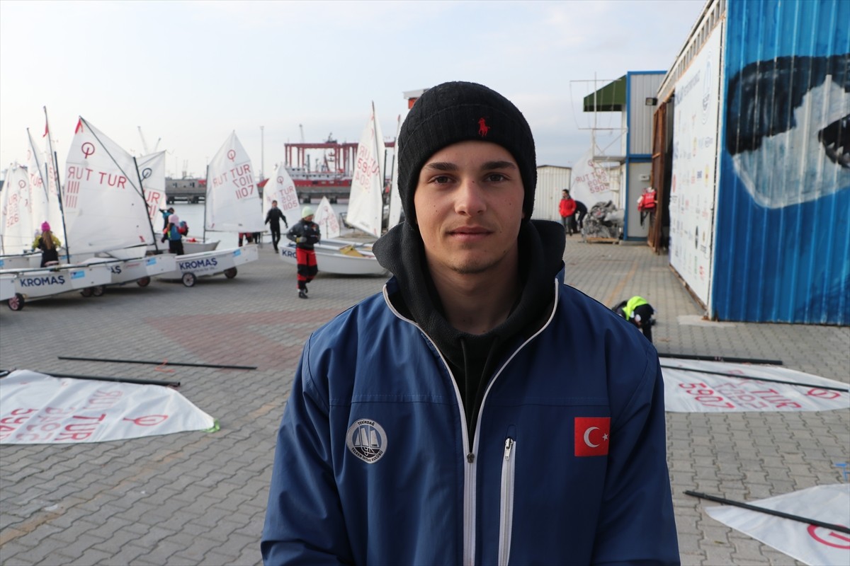 Yelkende, Türkiye şampiyonlukları, Balkan, Avrupa ve dünya şampiyonlarında da kürsü dereceleri...