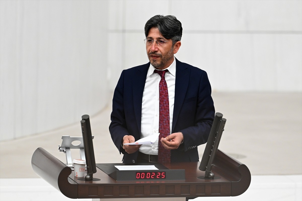 Yeni Yol Partisi Grup Başkanvekili Selçuk Özdağ, TBMM Genel Kurul çalışmalarına katılarak konuşma...