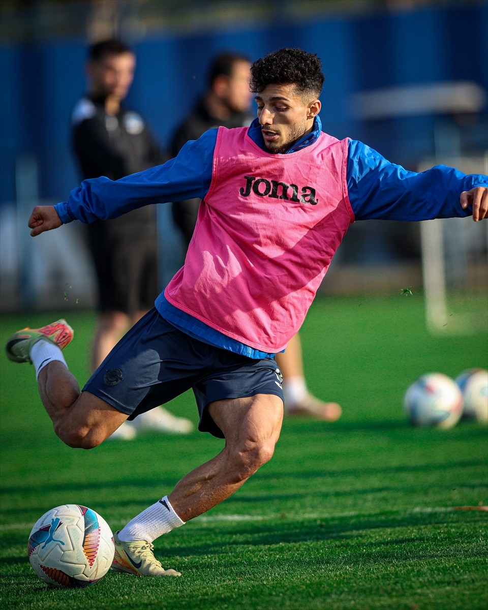 Adana Demirspor, Trendyol Süper Lig'in 27. haftasında Reeder Samsunspor ile deplasmanda oynayacağı...
