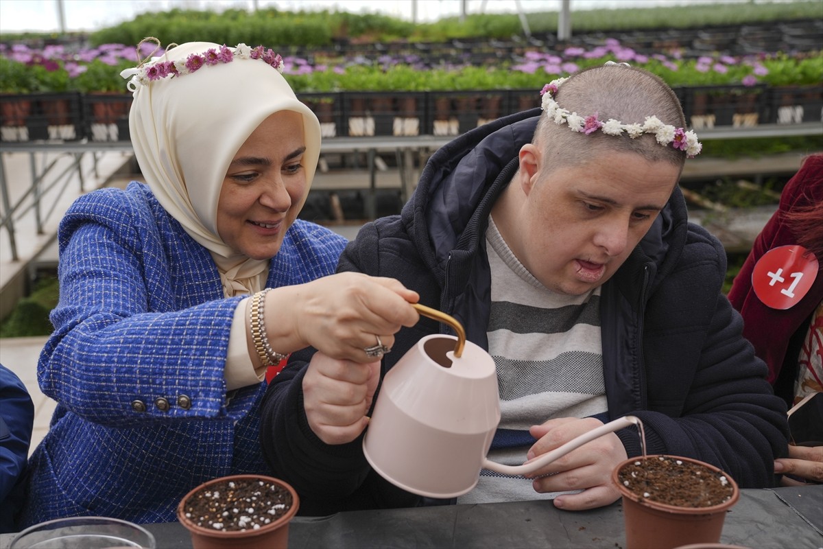 AK Parti Genel Merkez Kadın Kolları Başkanı Tuğba Işık Ercan, 21 Mart Dünya Down Sendromu...
