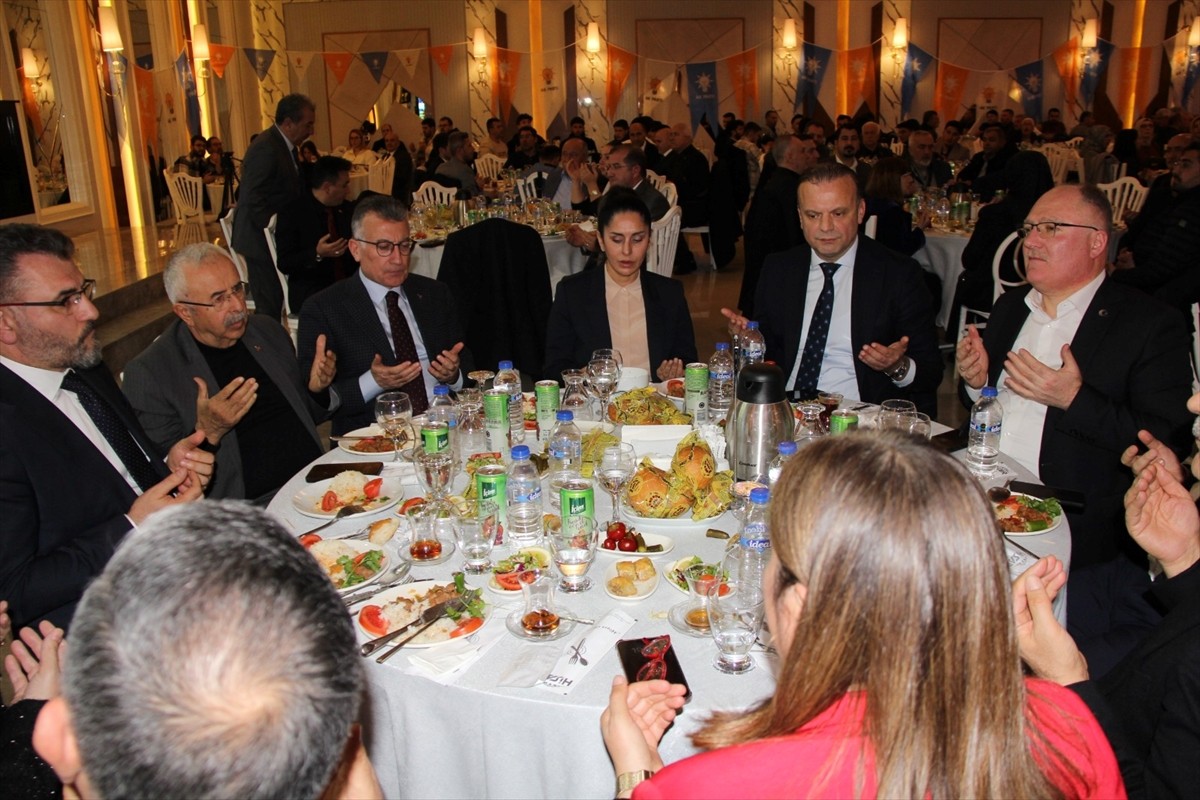 AK Parti TBMM Grup Başkanı Abdullah Güler, AK Parti Sivas İl Başkanlığı tarafından bir düğün...