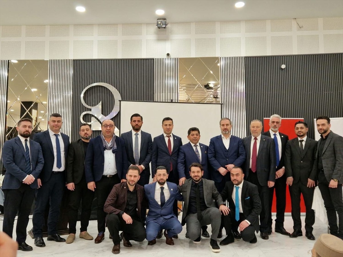 Almanya merkezli Uluslararası Demokratlar Birliği (UID) Fransa'nın Lyon kentinde iftar programı...