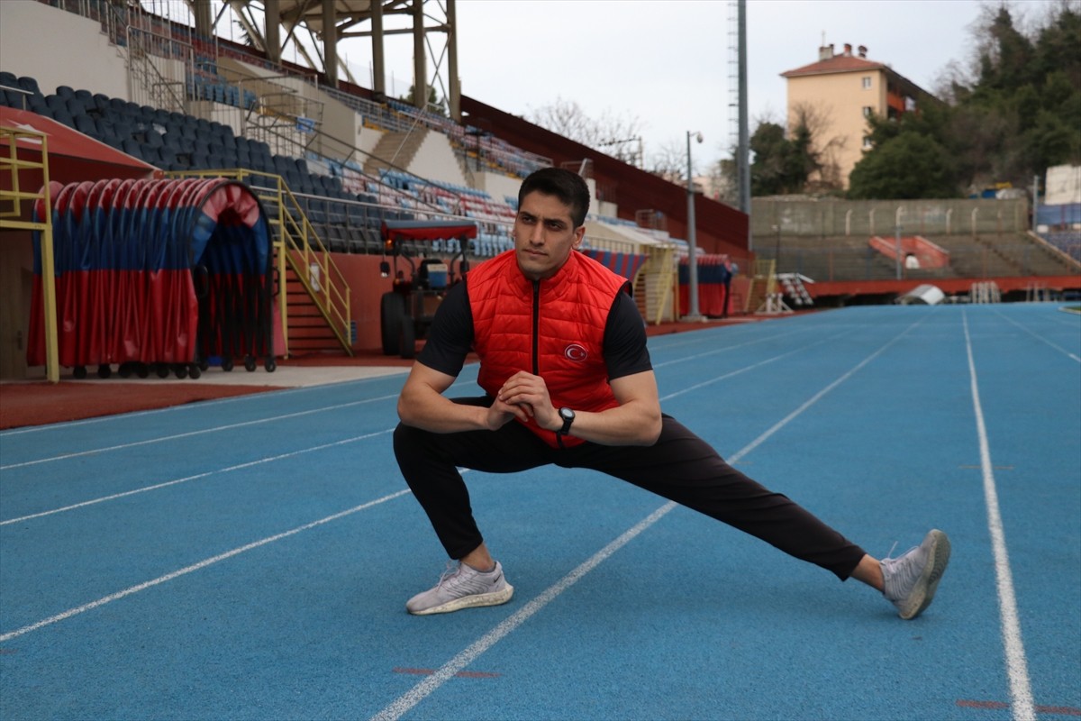 Atletizmde Türkiye şampiyonlukları bulunan Doğukan Kilcioğlu, başarısını uluslararası arenaya...