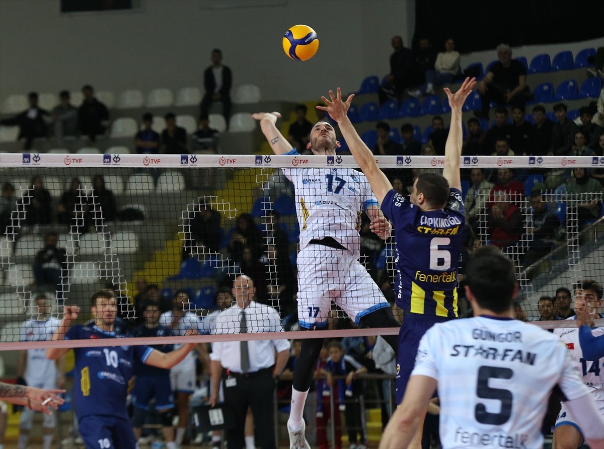 AXA Sigorta Erkekler Kupa Voley Dörtlü Finali'nde Fenerbahçe Medicana ile Arkas Spor, Rize'de...