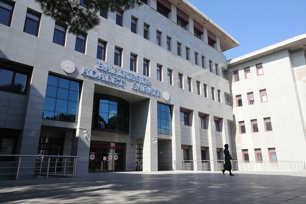 Balıkesir'in merkez Karesi ilçesinde 11 kişinin hayatını kaybettiği, 7 kişinin yaralandığı...