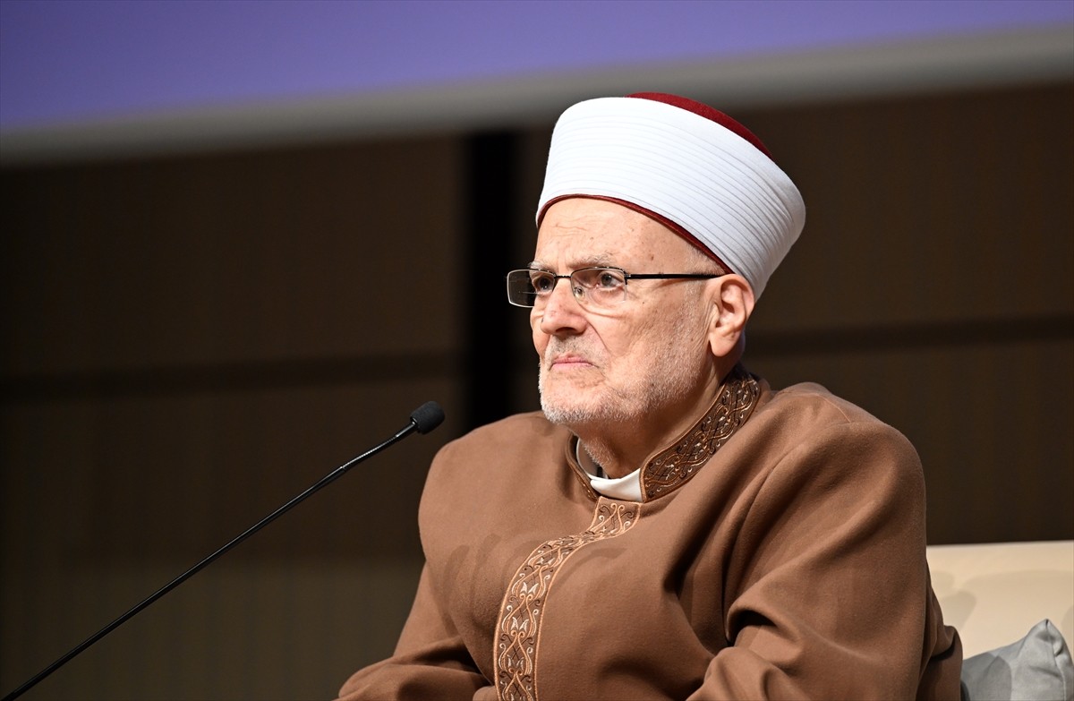 Başkentte "Mescid-i Aksa İmam Hatibi Şeyh İkrime Sabri Konferansı" gerçekleştirildi. "Külliye'de...