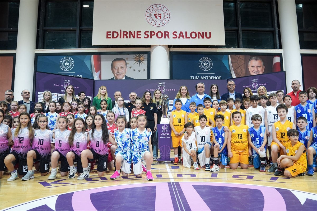 Basketbol ING Kadınlar Türkiye Kupası'nda ÇİMSA ÇBK Mersin ile Emlak Konut arasında yarın...