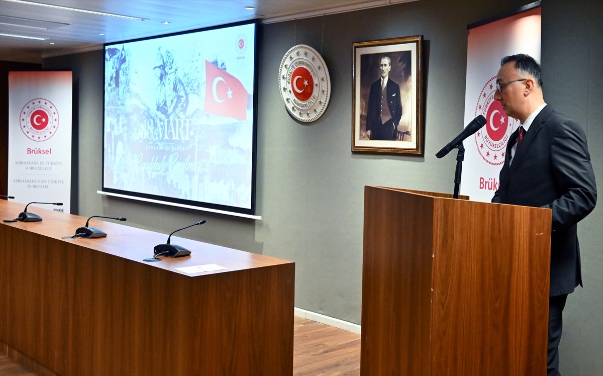 Belçika'nın başkenti Brüksel'de, 18 Mart Şehitleri Anma Günü ve Çanakkale Deniz Zaferi'nin...