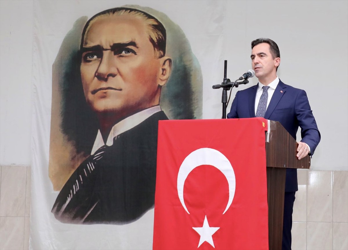 Bitlis'in Tatvan ilçesinde 10. Komando Tugay Komutanlığınca, şehit aileleri ve gaziler onuruna...