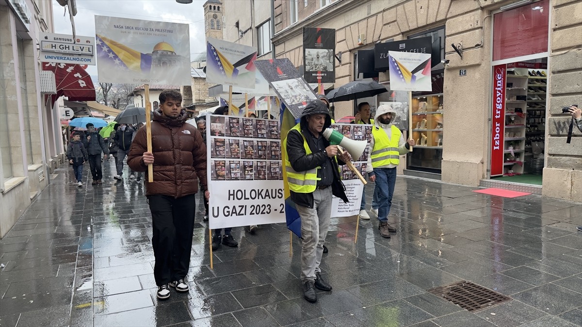 Bosna Hersek'in başkenti Saraybosna'da, Filistin halkına destek yürüyüşü yapıldı. Bosna...