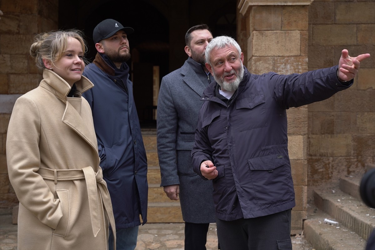 Bozdağ Film, Rusya merkezli medya ağı Gazprom Media Holding'i, Bozdağ Film Platoları'nda...