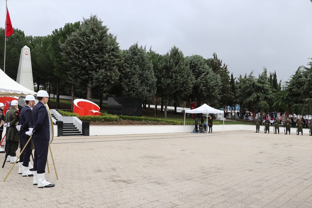 Bursa'da 18 Mart Şehitleri Anma Günü ve Çanakkale Deniz Zaferi'nin 110. yıl dönümü dolayısıyla...