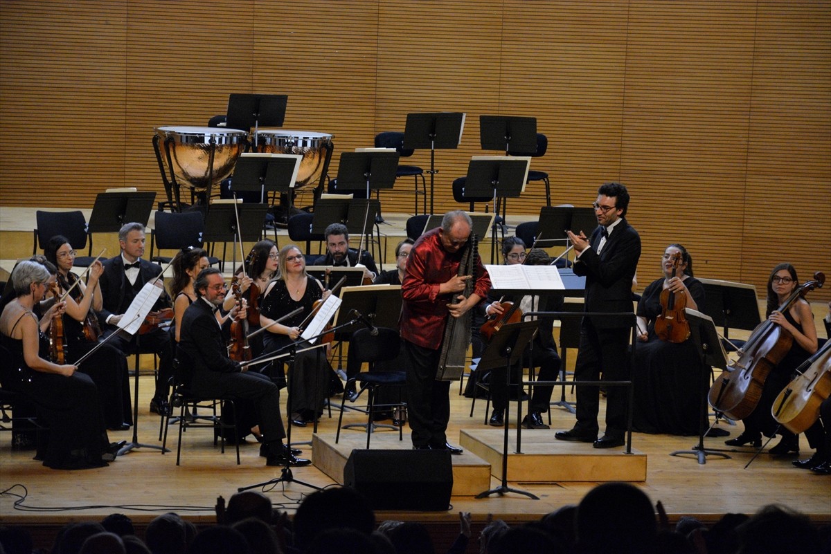 Bursa Bölge Devlet Senfoni Orkestrası (BBDSO), "Çanakkale Şehitlerimizi Anma" konseri...