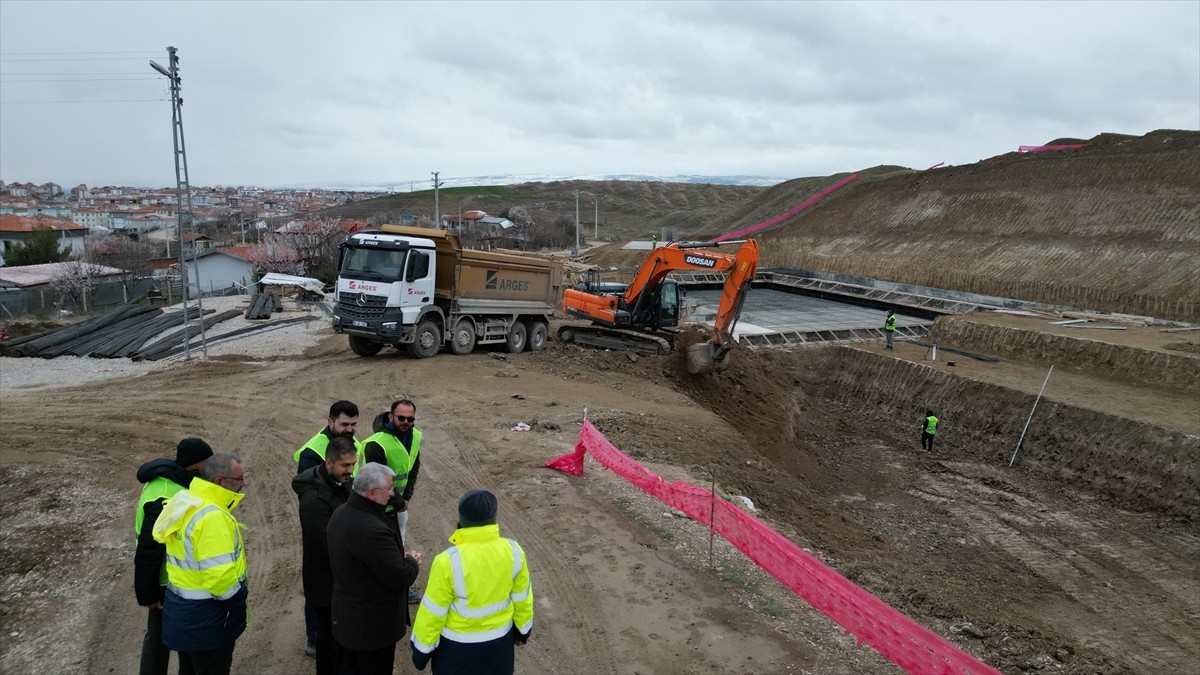 Çorum Belediyesince, su şebekesinde yaşanacak arıza durumunda kentin yaklaşık yüzde 80'ine su...
