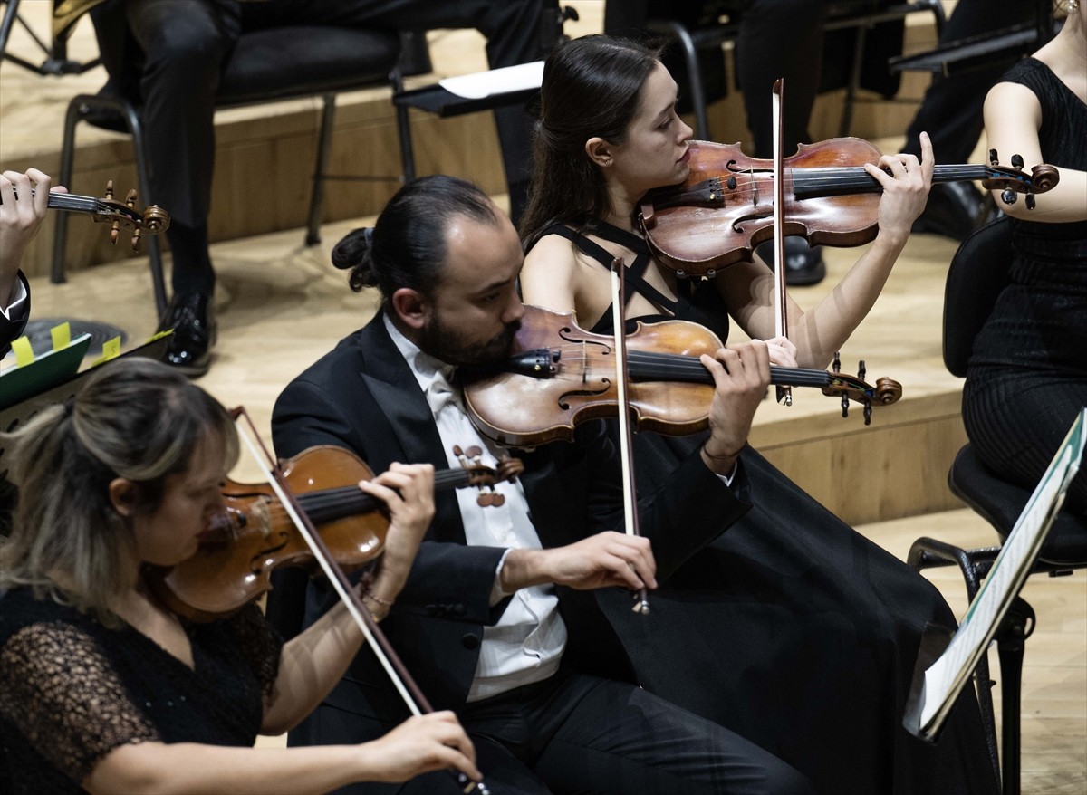 Cumhurbaşkanlığı Senfoni Orkestrası (CSO), Ankara Üniversitesi İletişim Fakültesinin 60. yılını...
