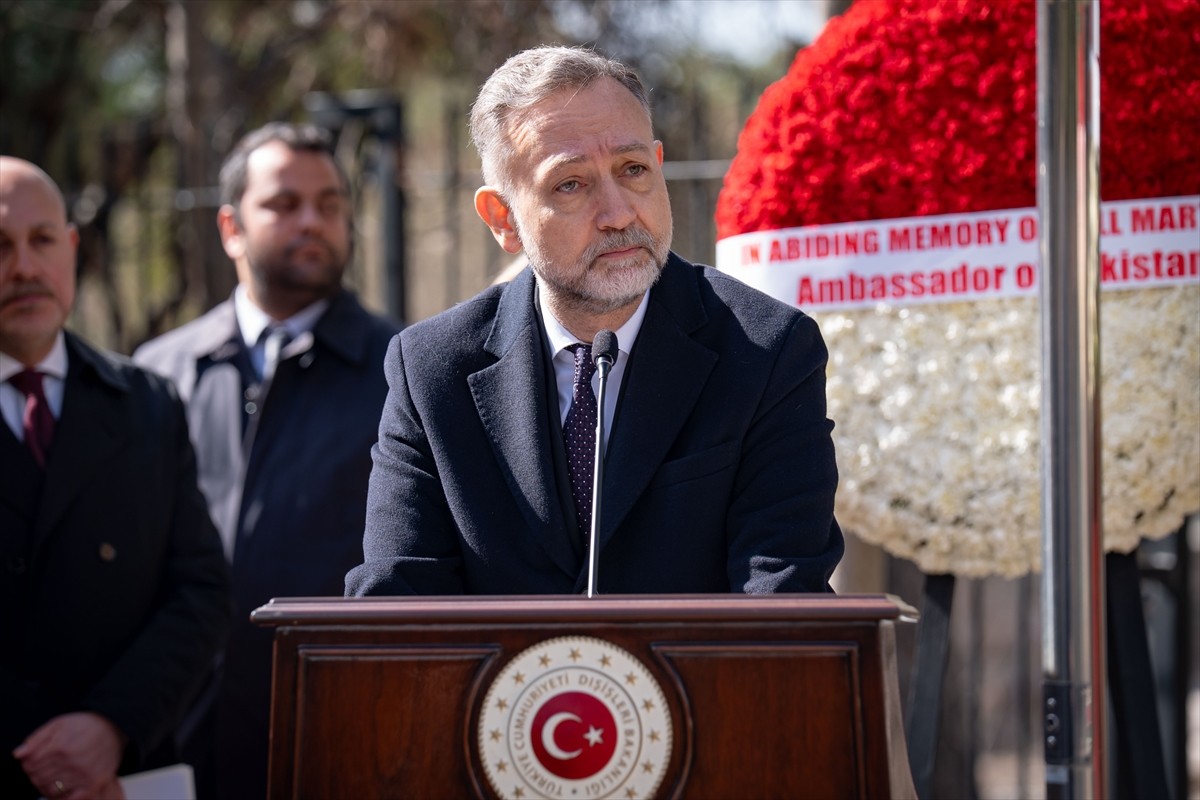 Dışişleri Bakanlığı, 18 Mart Şehitleri Anma Günü vesilesiyle yurt dışında görevli oldukları sırada...