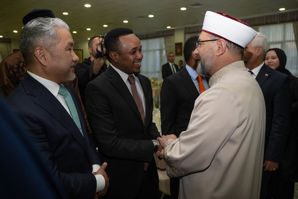 Diyanet İşleri Başkanlığı tarafından İslam Ülkeleri Büyükelçileri İftar Programı düzenlendi....