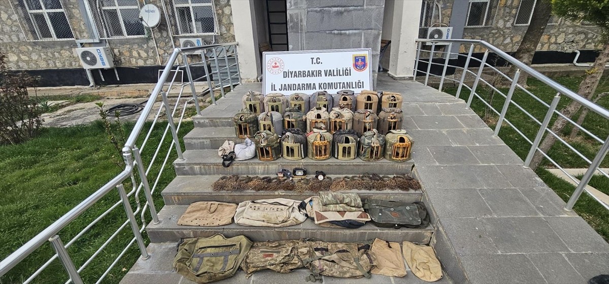 Diyarbakır'ın Çüngüş ilçesinde kaçak avlanan 9 kişiye toplam 462 bin 571 lira para cezası kesildi....