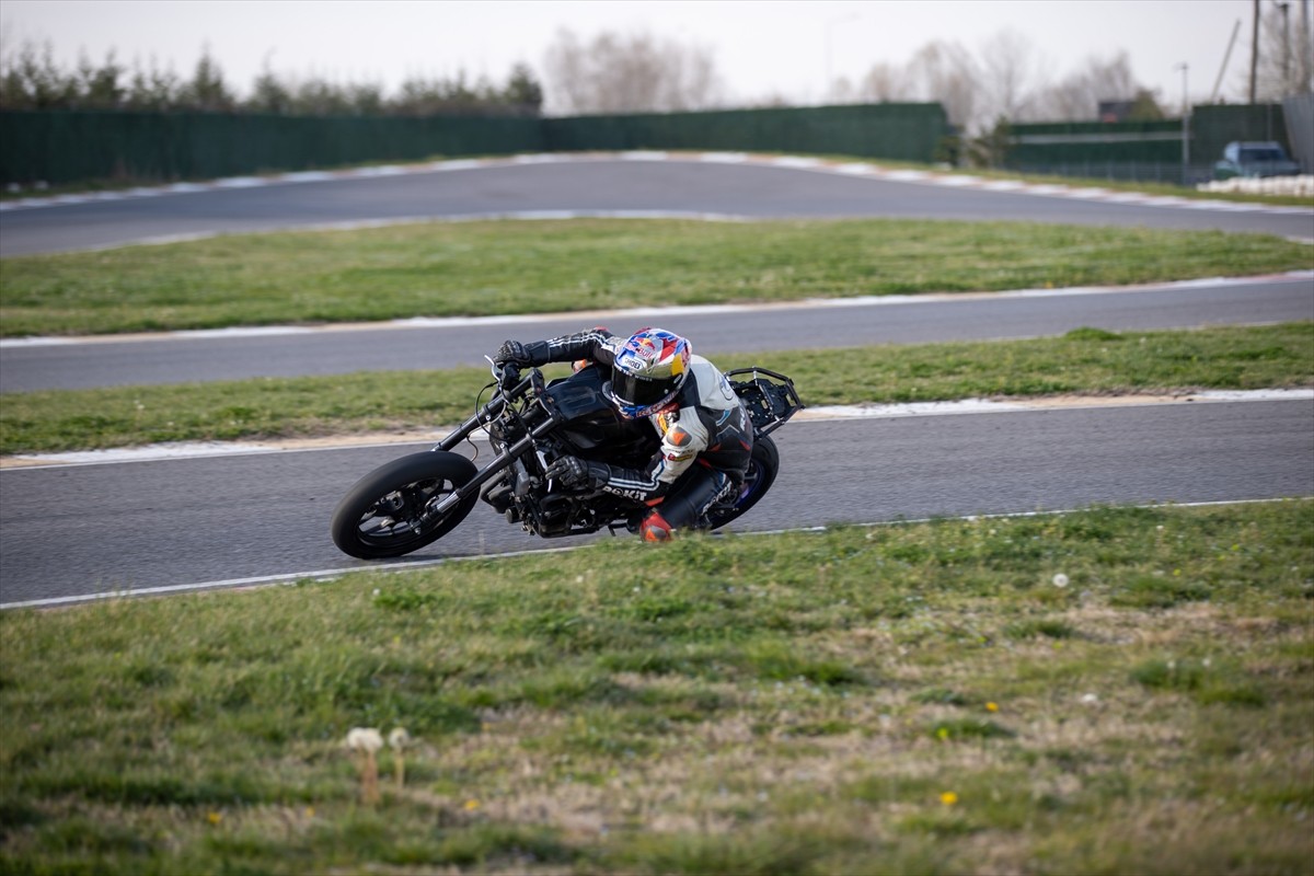 Dünya Superbike Şampiyonası'nın (WSBK) son şampiyonu milli motosikletçi Toprak Razgatlıoğlu, 2025...