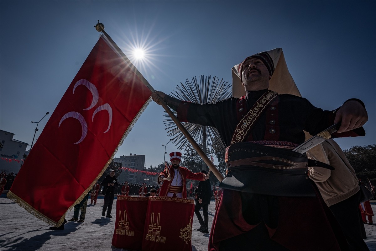 Erzurum'un düşman işgalinden kurtuluşunun 107. yıl dönümü dolayısıyla tören düzenlendi. İl...