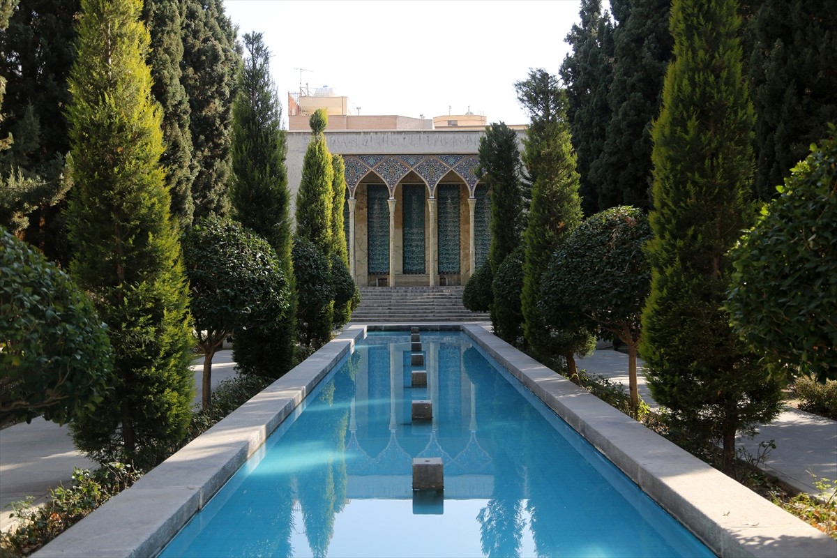 İran’ın tarihi ve kültürel zenginlikleriyle ünlü İsfahan şehrinde bulunan 17. yüzyılın önemli Türk...