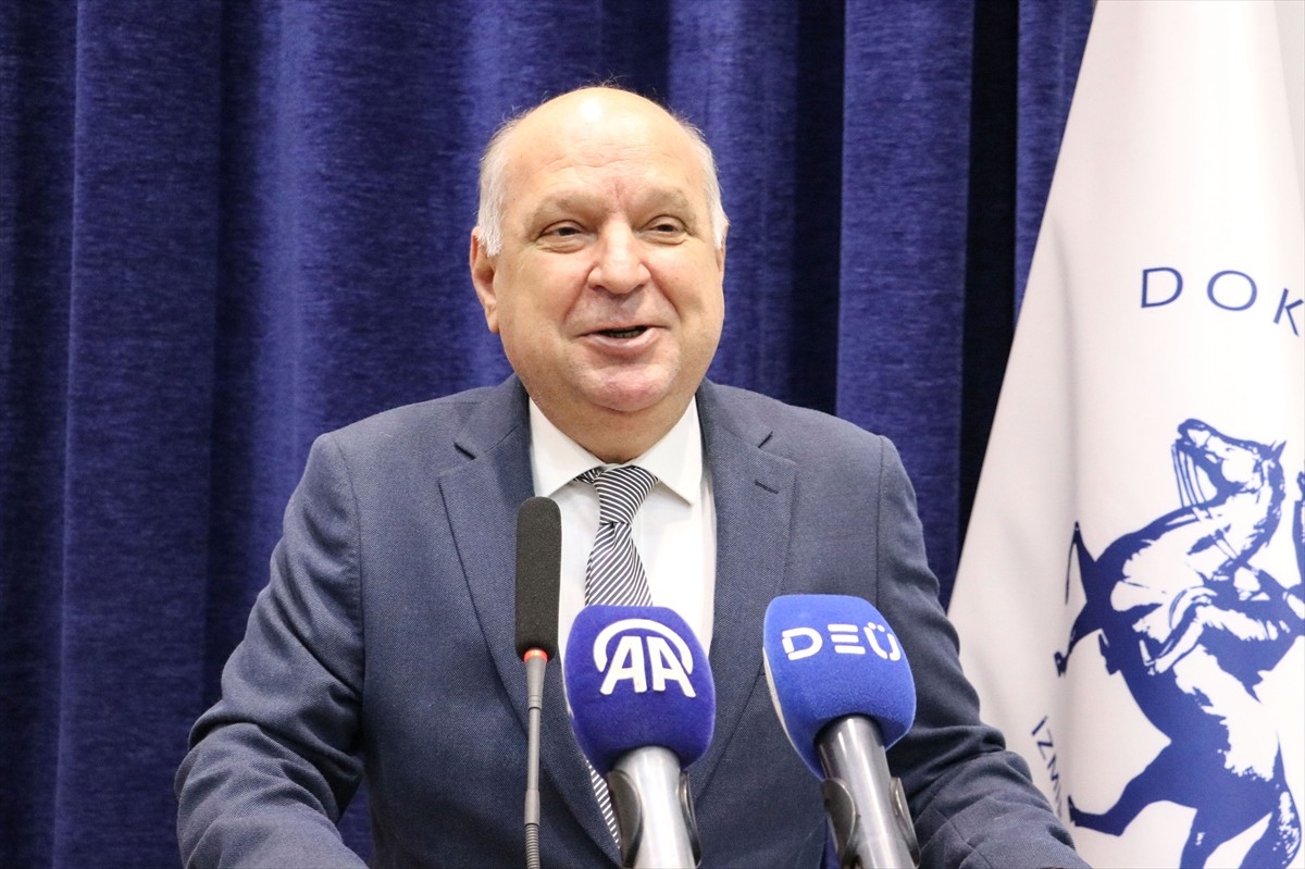 İŞKUR Gençlik Programı kapsamında kura ile belirlenen 1750 öğrenci, Dokuz Eylül Üniversitesinde...