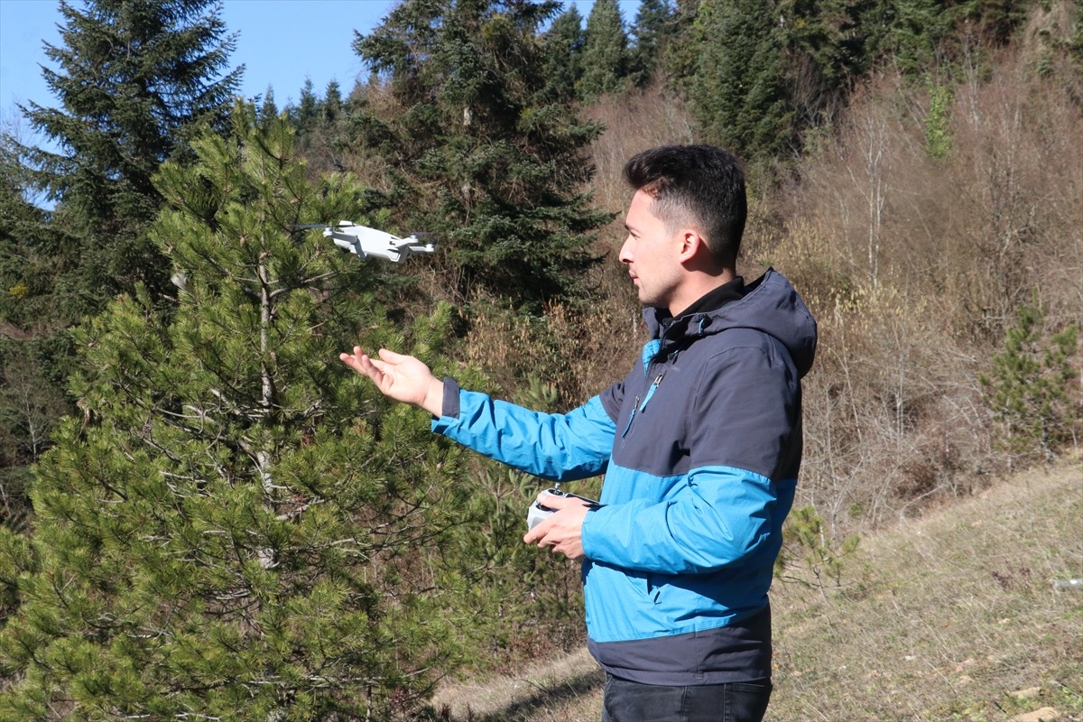 Kastamonu'nun Şenpazar ilçesinde yöre halkı tarafından bilinen Değirmendere Şelalesi, şehrin saklı...