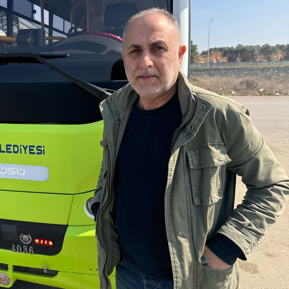 Kocaeli'nin Darıca ilçesinde kavgada yaralanan genci, özel halk otobüsü şoförü hastaneye götürdü....