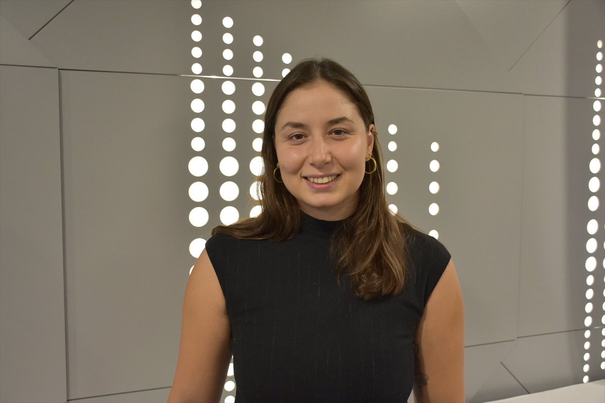 Küçük yaşlarda başladıkları sporda önemli başarılara imza atan ultra maraton yüzücüleri Bengisu...