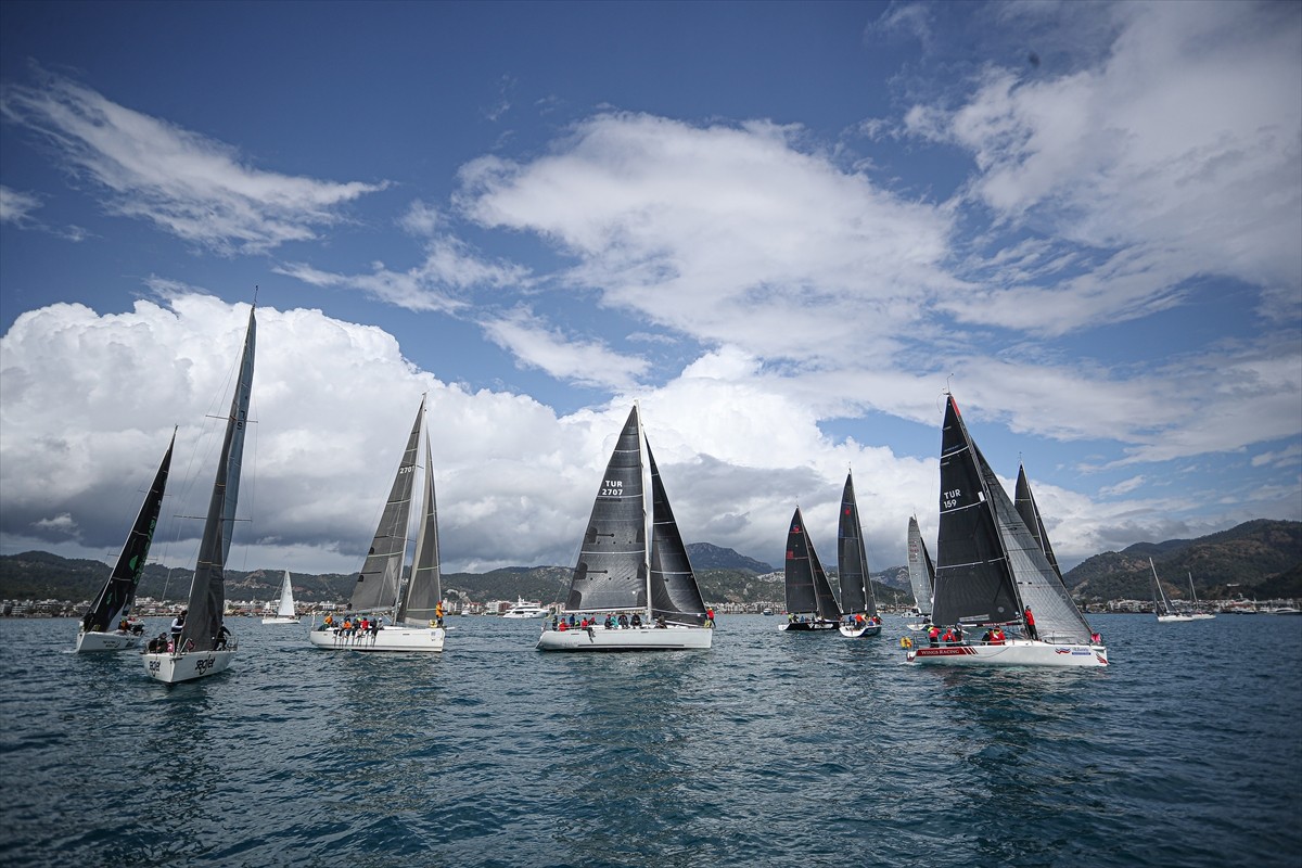 Muğla'nın Marmaris ilçesinde 16. kez düzenlenen Marmaris MIYC Kış Trofesi Yat Yarışları'nın 5....