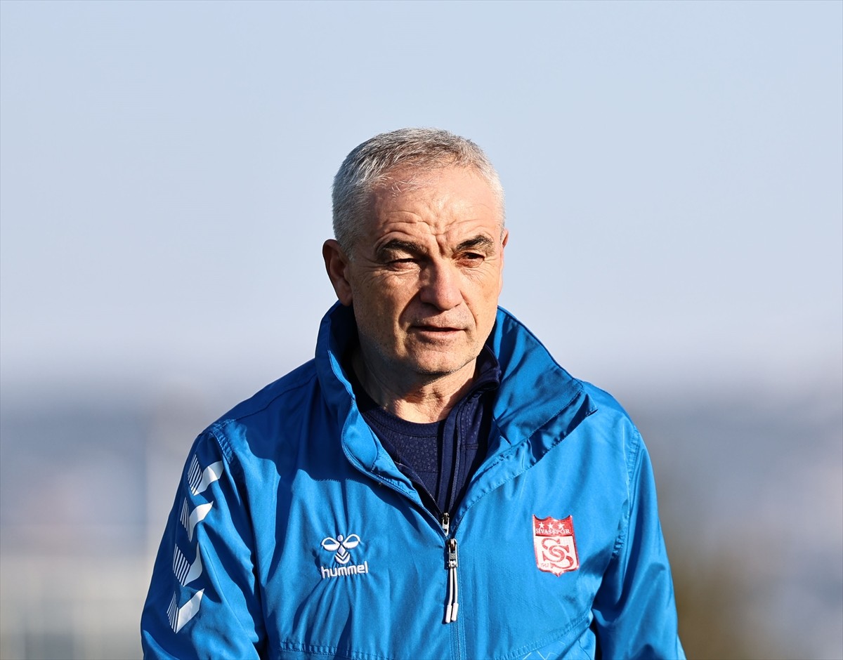 Net Global Sivasspor, Trendyol Süper Lig'in 27. haftasında sahasında Göztepe ile yapacağı maçın...