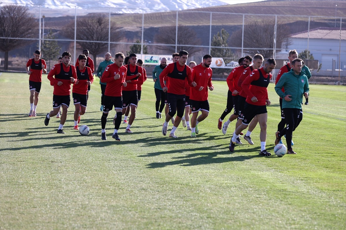 Net Global Sivasspor, Trendyol Süper Lig'in 28. haftasında deplasmanda Atakaş Hatayspor ile...