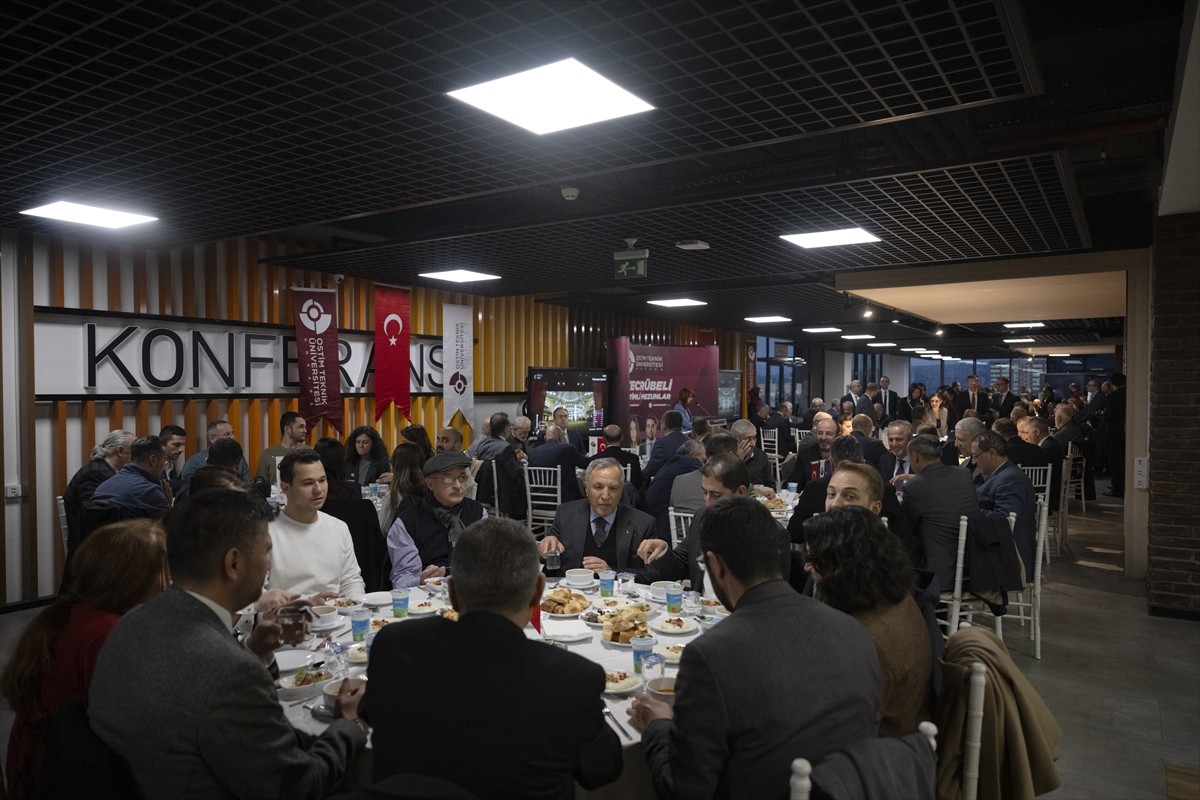 OSTİM Teknik Üniversitesinin 4. geleneksel iftar programı gerçekleştirildi. 