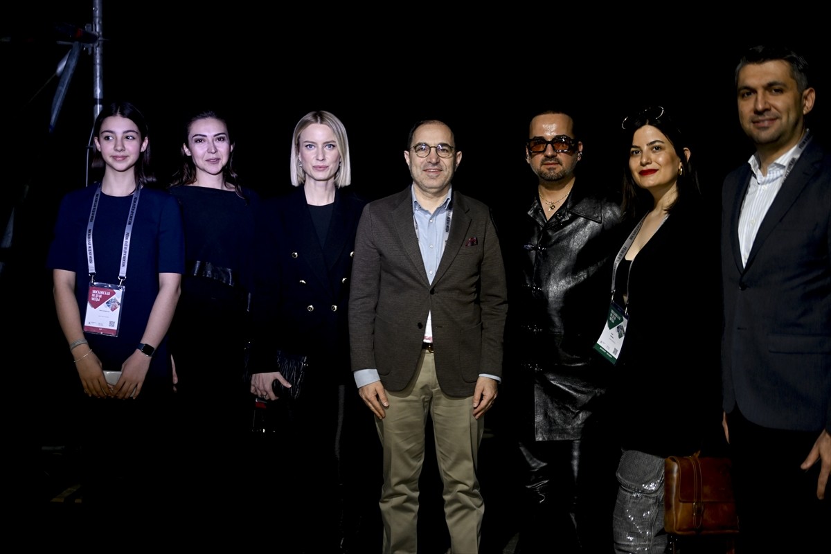 Rusya’da düzenlenen Moskova Moda Haftası’nda, Türkiye’den moda tasarımcısı Emre Erdemoğlu, yeni...