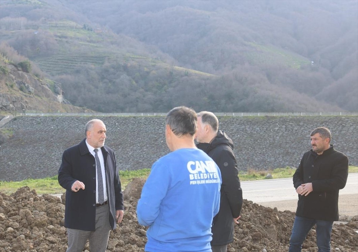 Samsun'un Canik ilçesinde hayvanlara tedavi, besleme ve rehabilitasyon hizmeti verilmesi amacıyla...