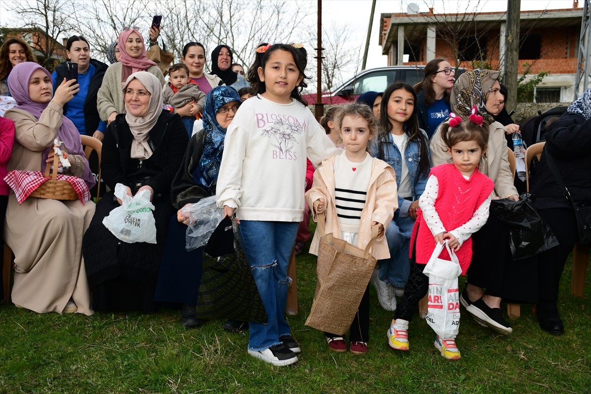 Samsun'un Terme ilçesine bağlı Gökçeağaç Mahallesi'nde, 75 yıldır sürdürülen "Arife Bayramı"...